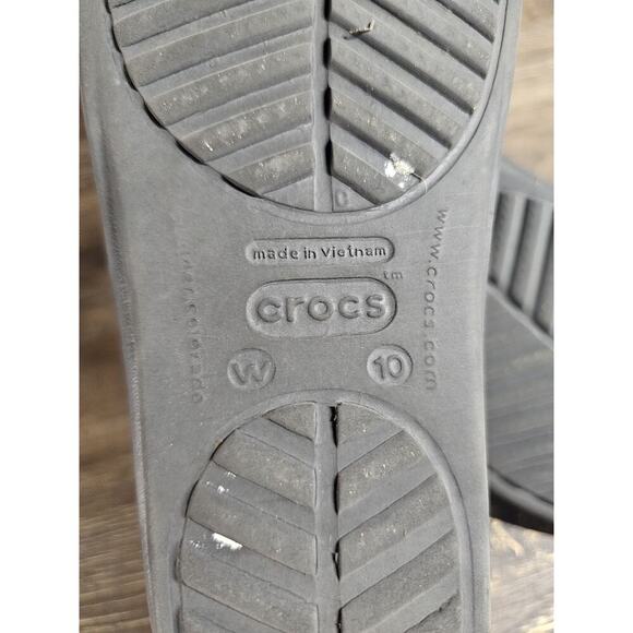 Crocs Sanrah Silver Hammered Tear Drop Design Sandal Womens Size 10 Black Shoe - Picture 7 of 7